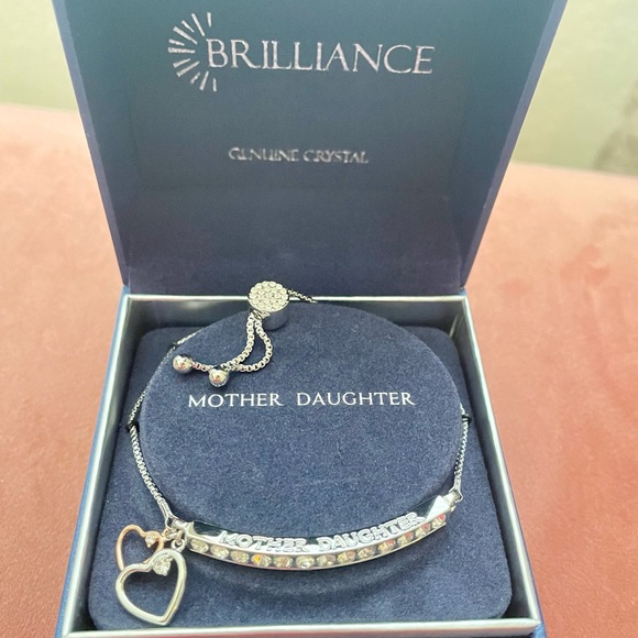 Silver Plated "Mother Daughter" Double Heart Charm Bracelet - Picture 5 of 5